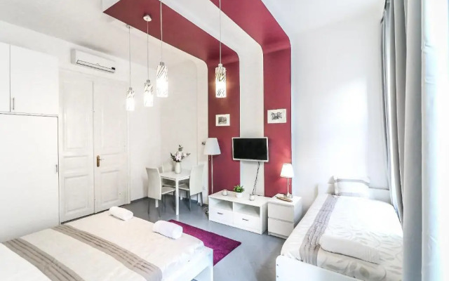 Real Apartments Hegedű