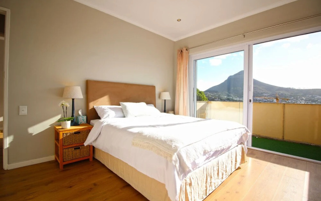 Colli Court 7