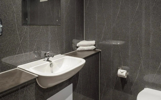 Daresbury Park Hotel