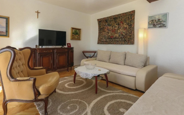 Awesome Home in Stanici With Wifi and 2 Bedrooms