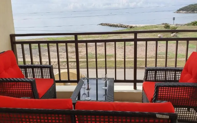 C-Vue Villa "Pool AC Gated SeaFront"