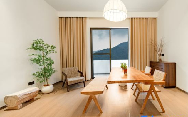 Tujia Homestay (Sanqingshan Tourist Highway)