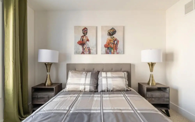 4BR 3BA Townhouse on Lake Ontario Free Parking Gym 3