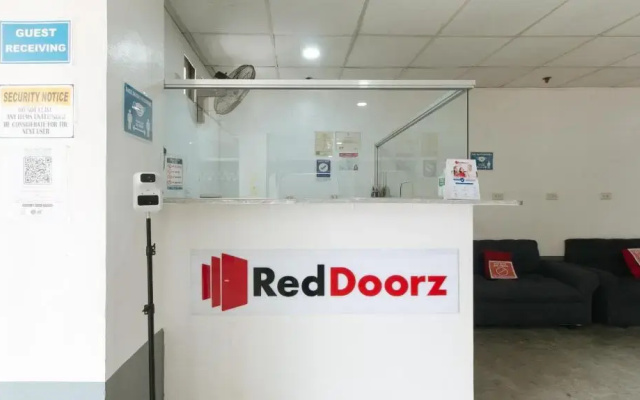 RedDoorz Hostel @ BigPat Dormitory Pasay - Quarantine Hotel