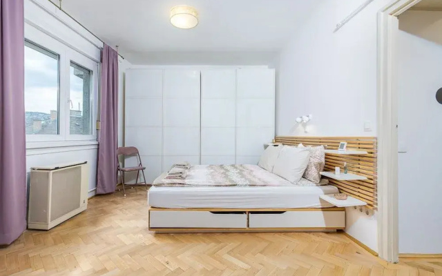 Venus Apartments Gellert Hill