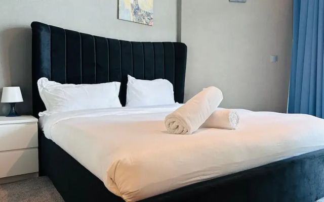 Premium 2 Bedroom with Burj Khalifa and Canal view in Millennium Binghatti Residence