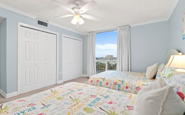 Shoreline Towers 1065 2 Bedroom Condo