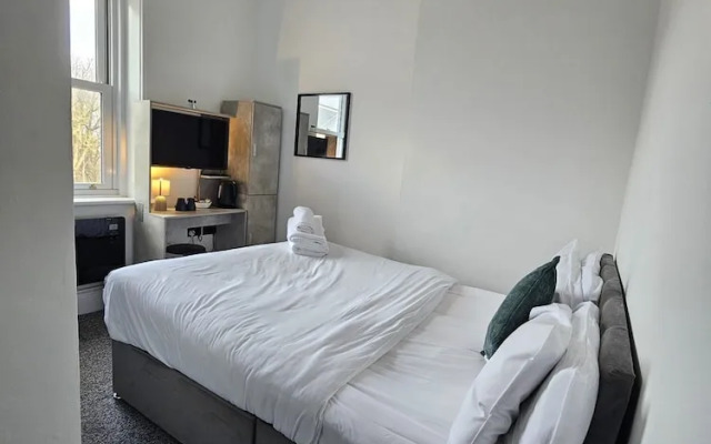 Edinburgh City Hotel