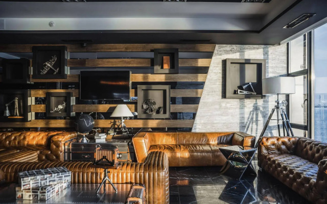 M1 Club Hotel