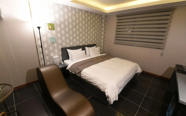 Hotel Yaja Jecheon Station