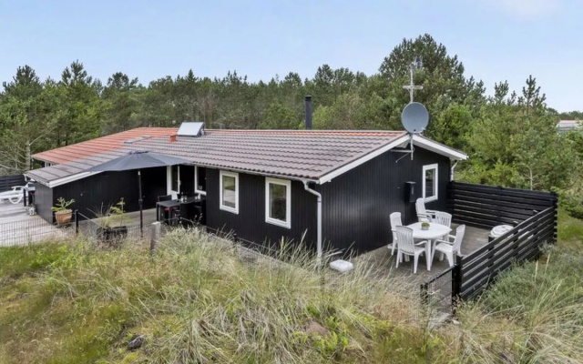 "Emeline" - 1.7km from the sea in NW Jutland