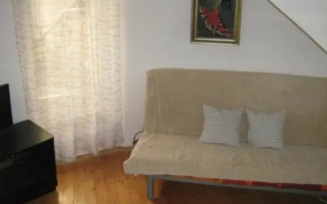 Aurora Apartment