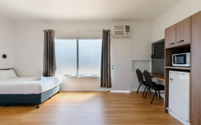 Boomerang Motor Hotel