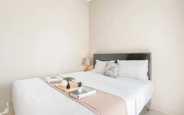 Soft Grey 1Br At Royal Sentul Park Apartment