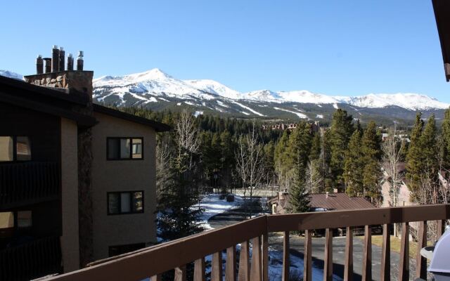 Woods Manor 302A - 2BR Condo