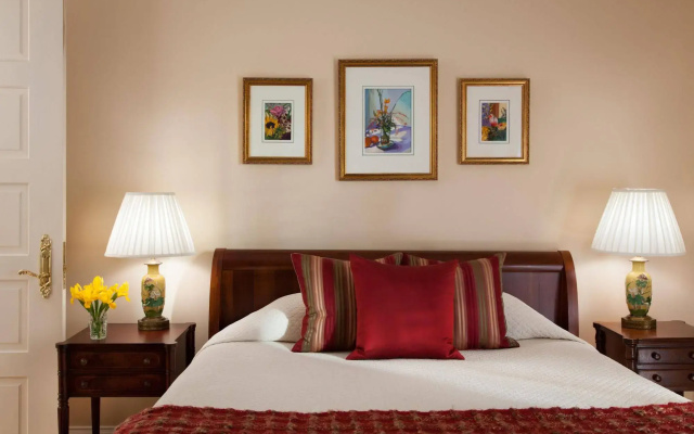 Embassy Circle Guest House