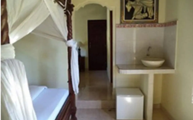 Deddys Beach Bungalows
