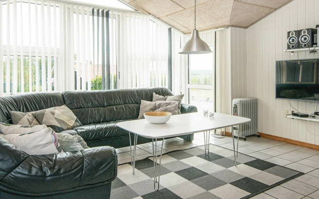 Cosy Holiday Home in Ebeltoft With Table Football