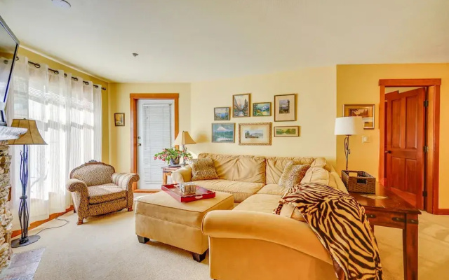 Ski-in/ski-out Brighton Condo w/ Pool & Hot Tub