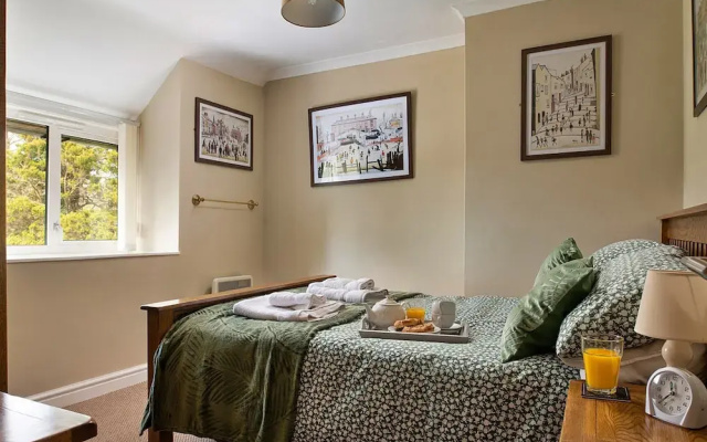 Riverside Holiday Home in Dolgellau, No Deposit