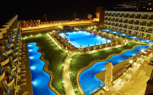 My Ella Resort Hotel & Spa Турция, Тургутрейс - отзывы, цены и фото номеров - забронировать отель My Ella Resort Hotel & Spa онлайн вид на фасад