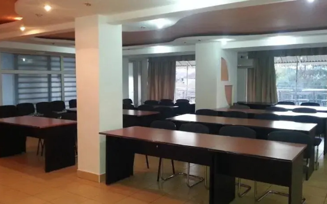 Camino Hotel
