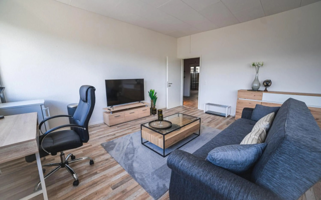 Pit Stop Apartments