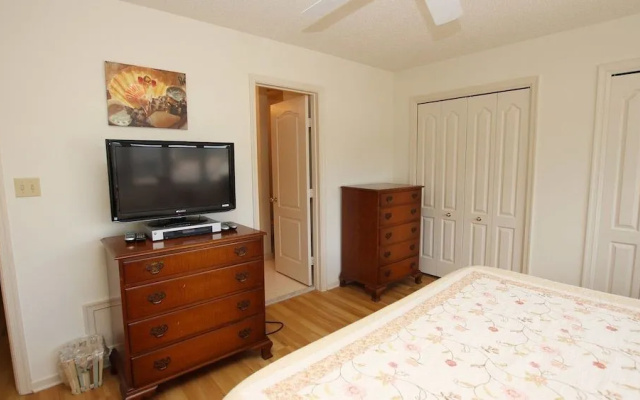 Hogan - 4 Br Home