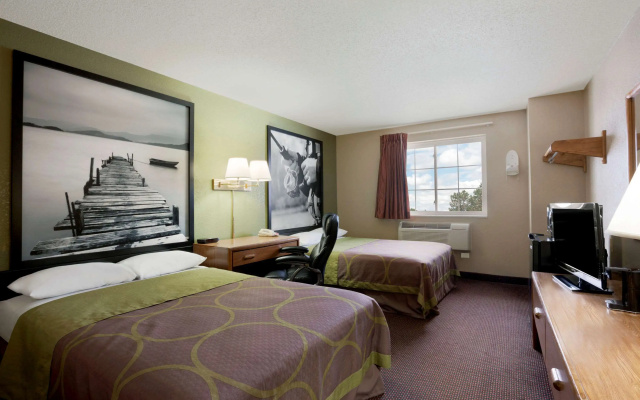Super 8 by Wyndham Pulaski