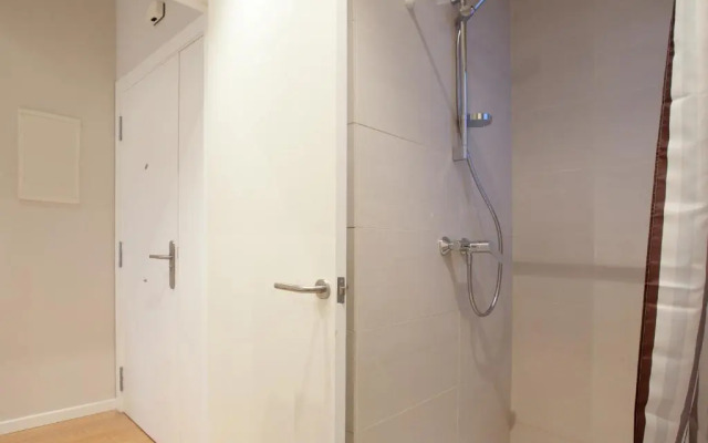 Spacious and Modern Apartment