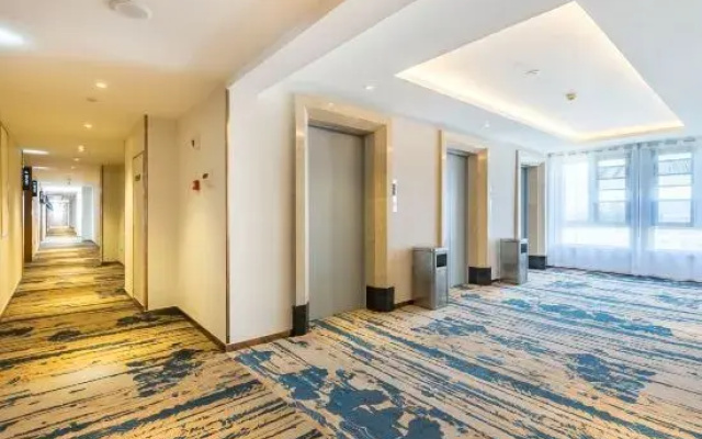 GreenTree Eastern Hotel (Xuzhou High-speed Railway Station East Square Yindi Auto Market)