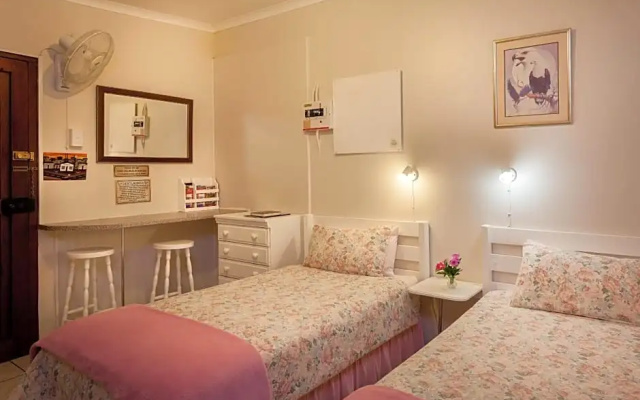 Eagle's Nest B&B/Self-catering