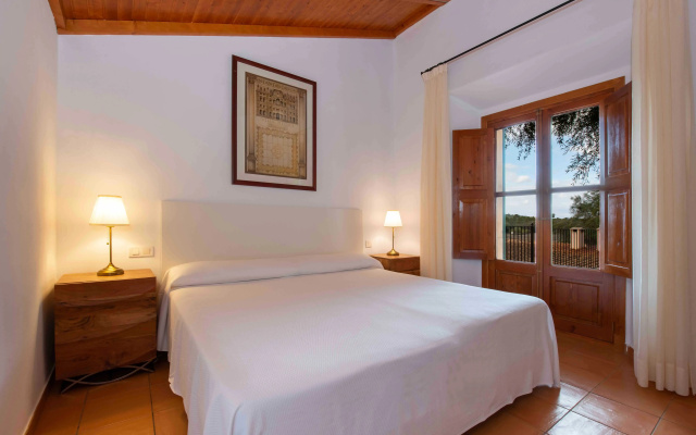 Finca Son Roig by Valentin