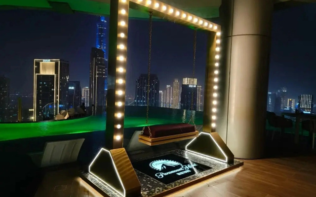 Gogoto LUX Burj View Spacious