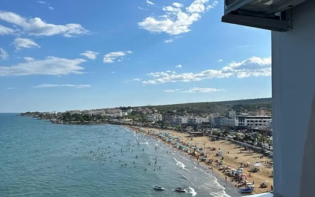 Roxo Beach Hotel