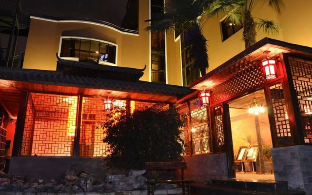 Floral Hotel Green Lakeshore