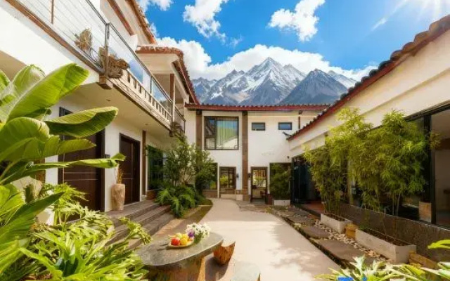 Bazen·Lijiang Travel·Zen Tea Hearth Aesthetic Bed and Breakfast