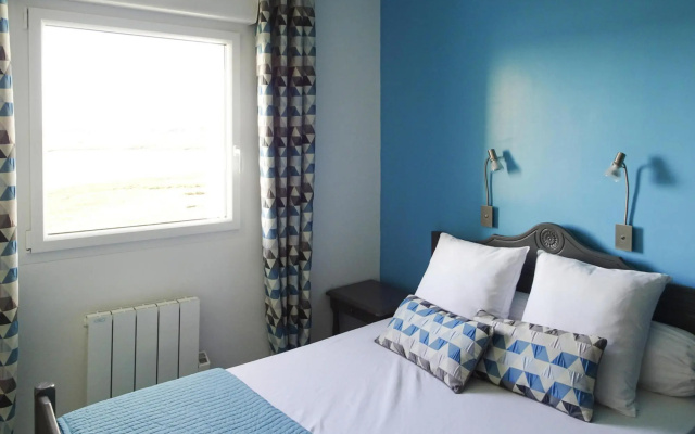 Holiday Home With sea View in Portbail