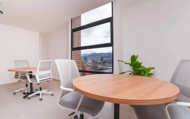 Metropolitan Living - 412b