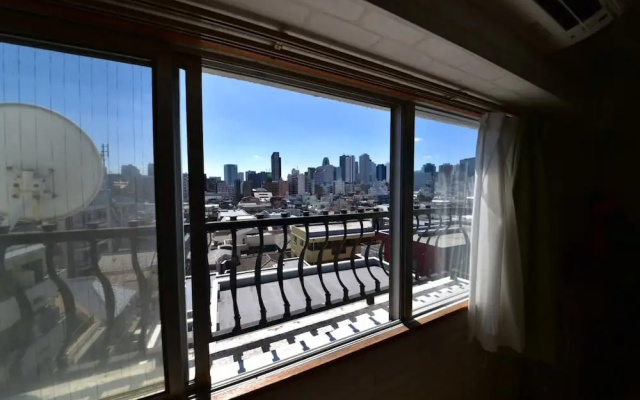Shinjuku Room