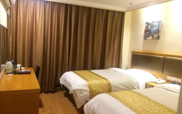 GreenTree Inn Huaian Gaogou Town First Street Shell Hotel