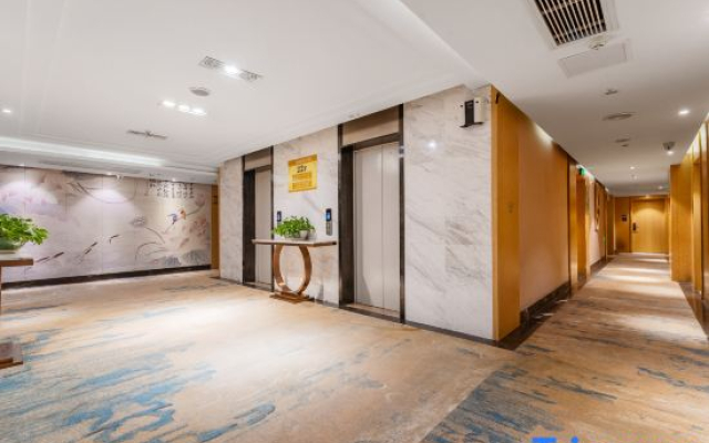 Lian Hu Yi Jing Hotel