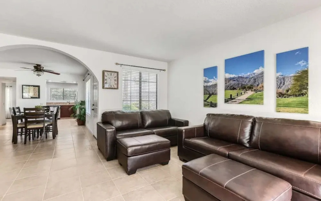 2BR 2BA Stylish Palm Springs Condo