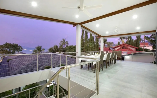7 Bed Beautiful Beach Front Villa