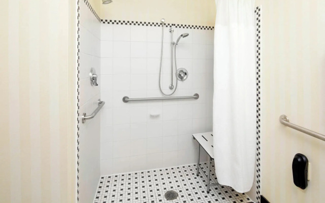 Fairfield Inn & Suites by Marriott Cumberland