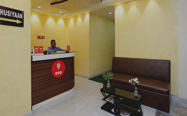 OYO 11547 Royal Treat