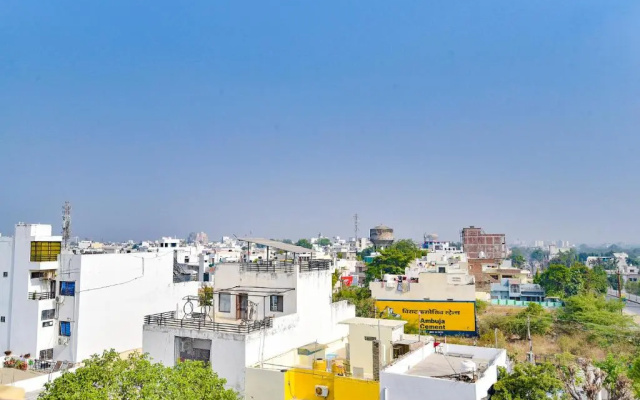 OYO Townhouse 802 Hotel Lotus