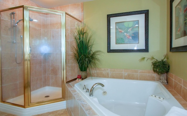 Two Bedroom Waterfront Condo - Unit Crc0601