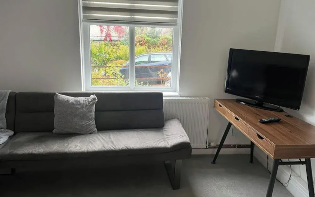 Llangollen - House - Sleeps 8- Garden