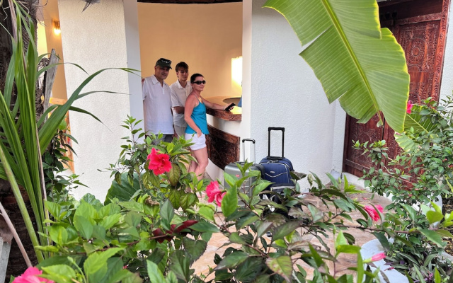 Zamu Beach Hotel